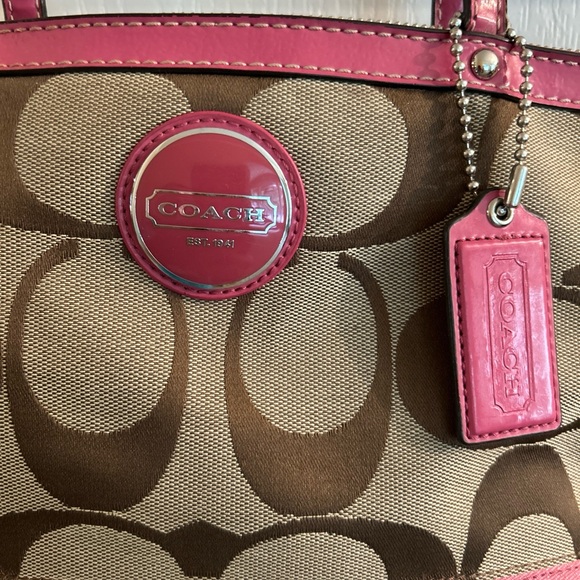 Coach vintage tan/pink with stripe shoulder bag medium size gorgeous - Picture 2 of 15